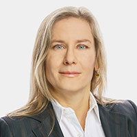 Dr. Claudia Emele