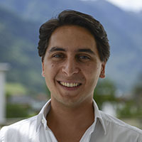Dr. Giw Zanganeh