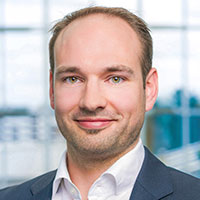 Dr. Raphael Reischuk