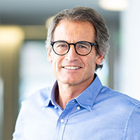 Dr. med. Stefan Metzker